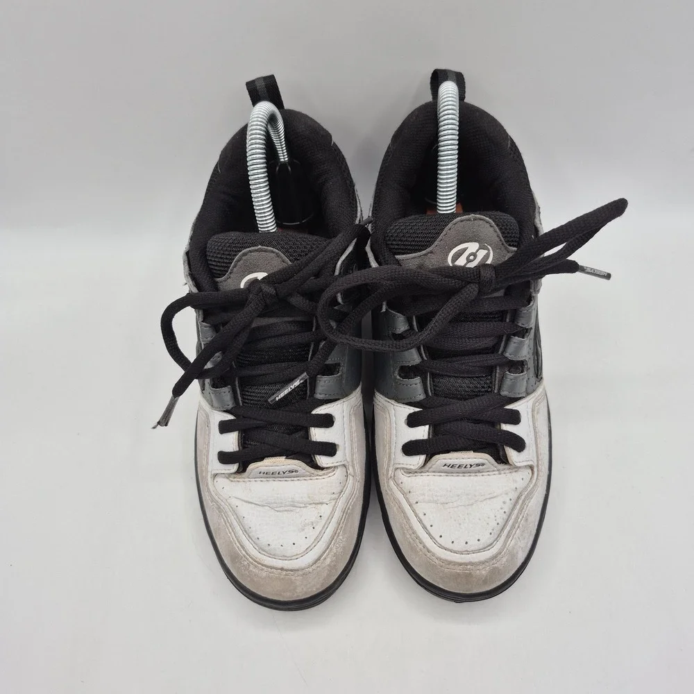 Heelys 387 Shoes Mens Size 7 Black Gray Wheeled Skate Low Top Sneakers